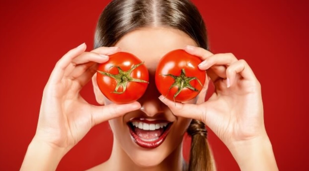 domates maskesi nasıl yapılır, domates maskesi